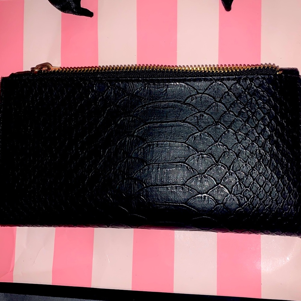 Black snake print wallet
